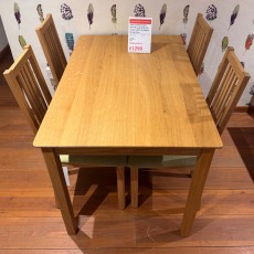Showroom Clearance: Anbercraft Beaumont BMT13B Solid Oak Dining Table & 4x Allegro Dining Chairs Showroom Clearance: Anbercraft Beaumont BMT13B Solid Oak Dining Table & 4x Allegro Dining Chairs